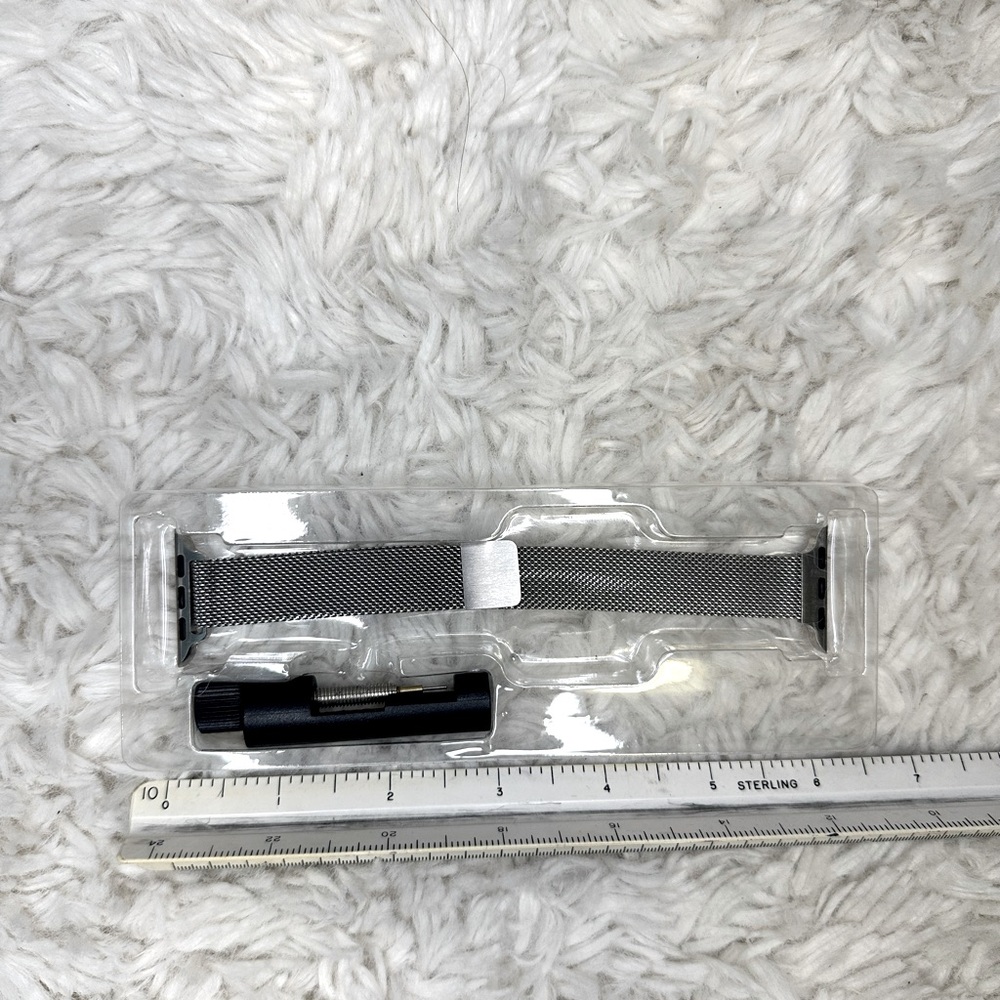 Brand new, never used Metal Band for Apple Watch 38mm 40mm 41mm for Women